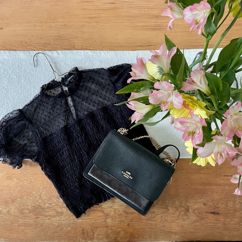 Forever 21 Crop Shirt, Size M